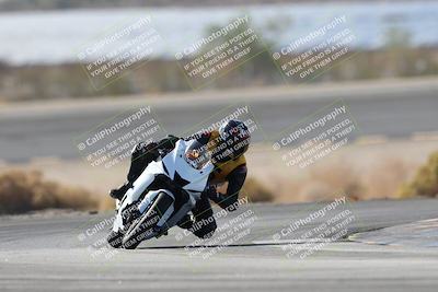 media/Nov-16-2025-Race Pace (Sun) [[8c5fa54630]]/Non Verified Riders (1st 20 Minutes)/1-Turn 14 (10am)/